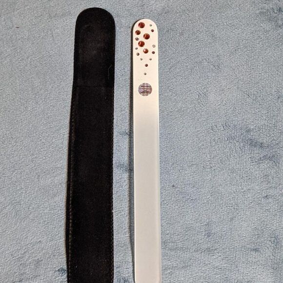 🆕 7.5" White Czech Crystal Nail File W/BEAUTIFUL PINK & ORANGE SWARO… - Picture 3 of 6